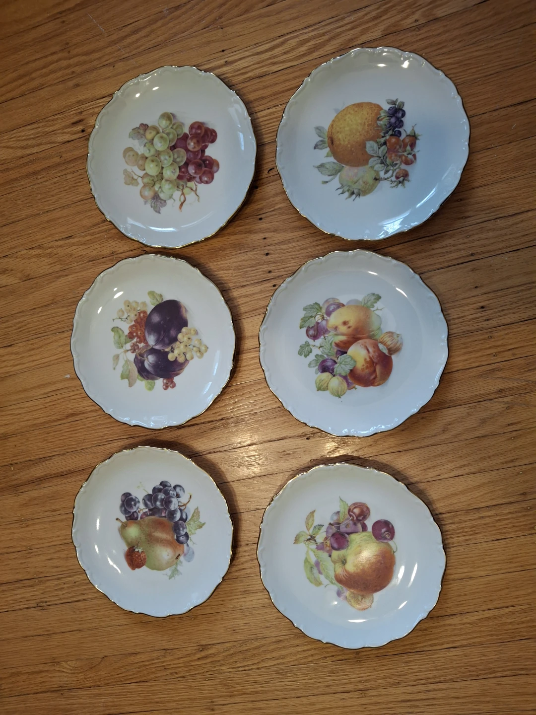 Set of 6 Vintage Fruit Pattern Porcelain Plates