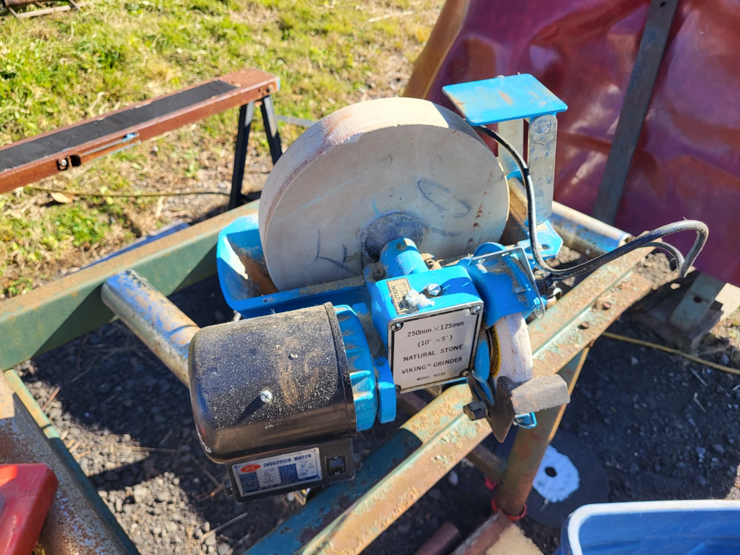 Viking Natural Stone Grinder Model 40250