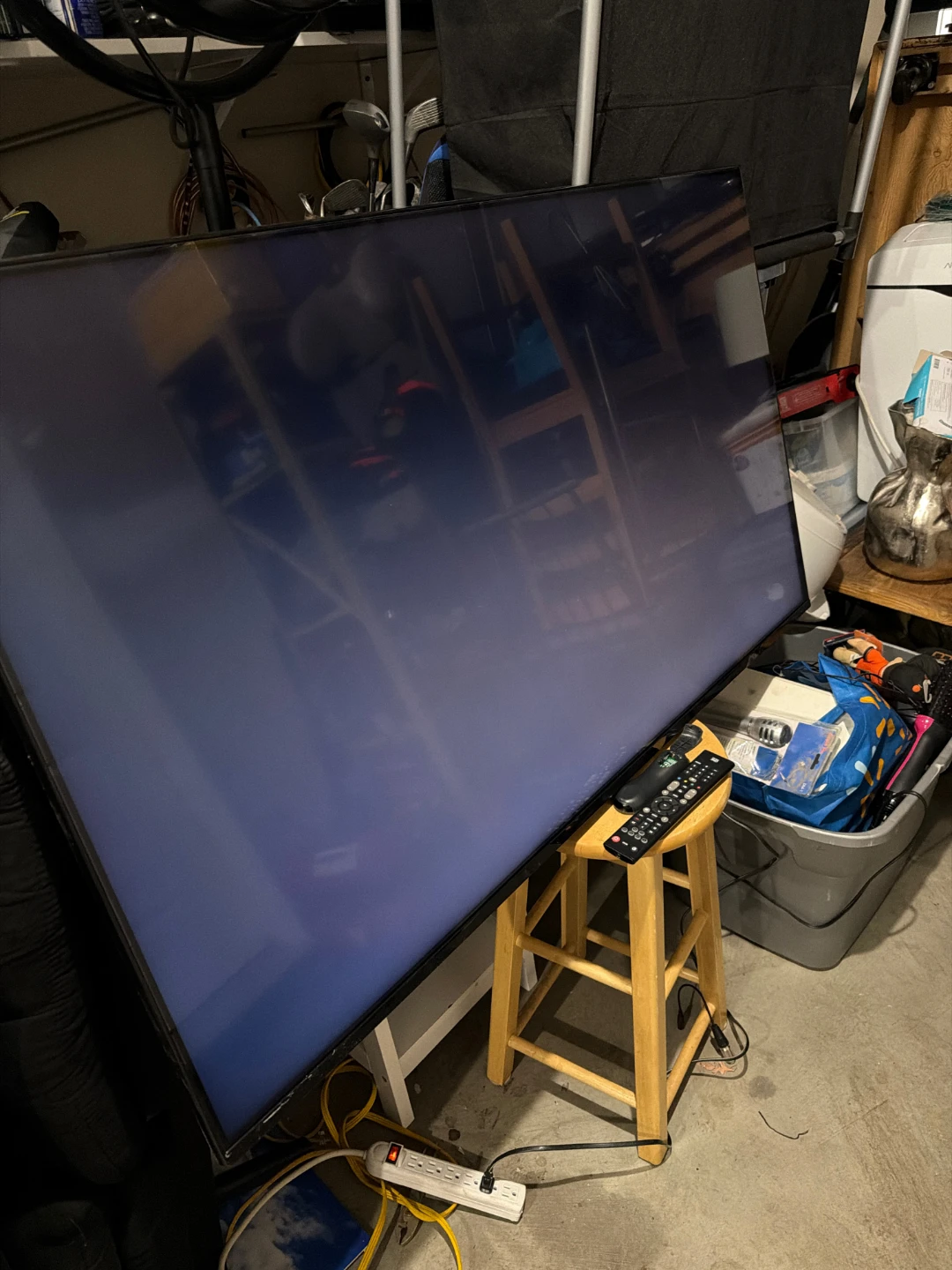 Avarro V2-P55ES LED Television