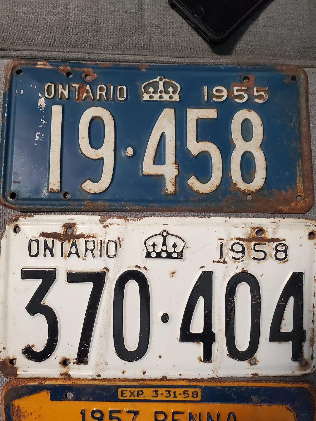 3 vintage License plates - photo 2