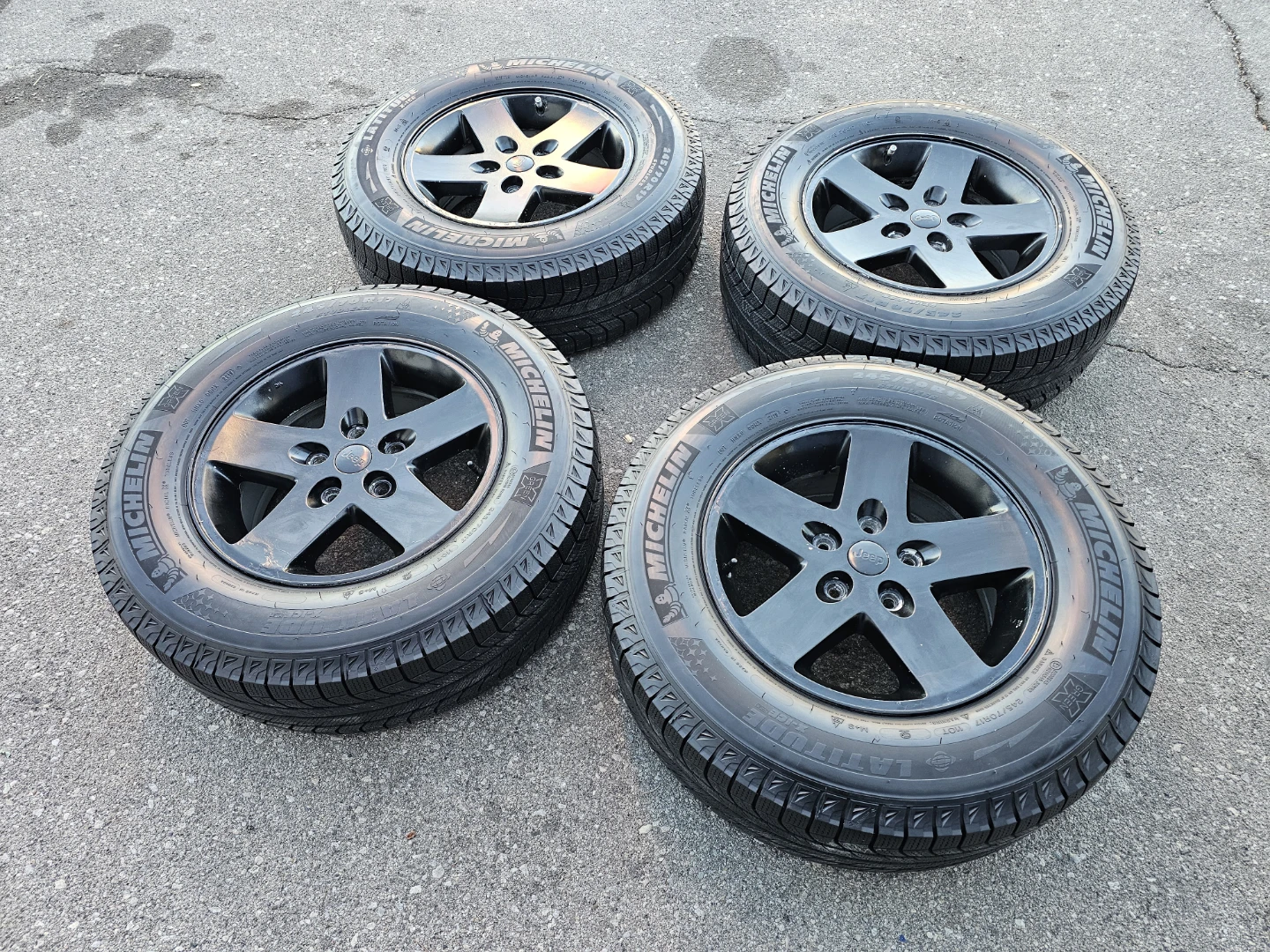 JEEP WRANGLER WINTER TIRES ON O.E.M RIMS 245/70 R17