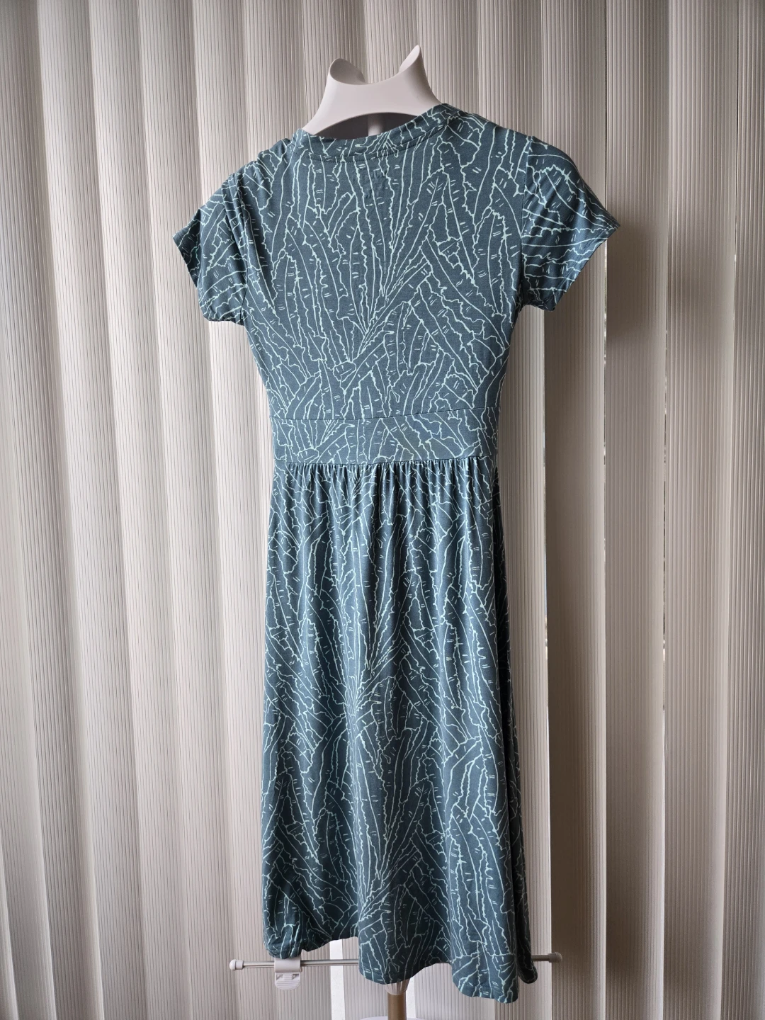 L.L. Bean patterned wrap-style dress - Size S - photo 3