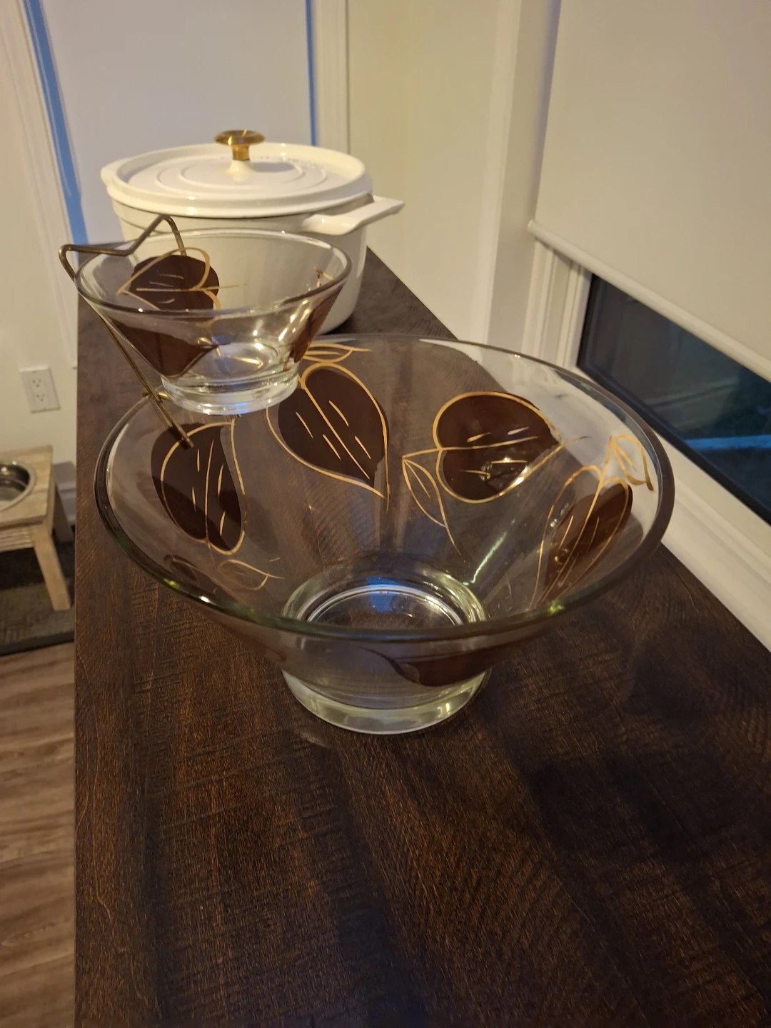 Beautiful vintage glass chip and dip bowl. - photo 2
