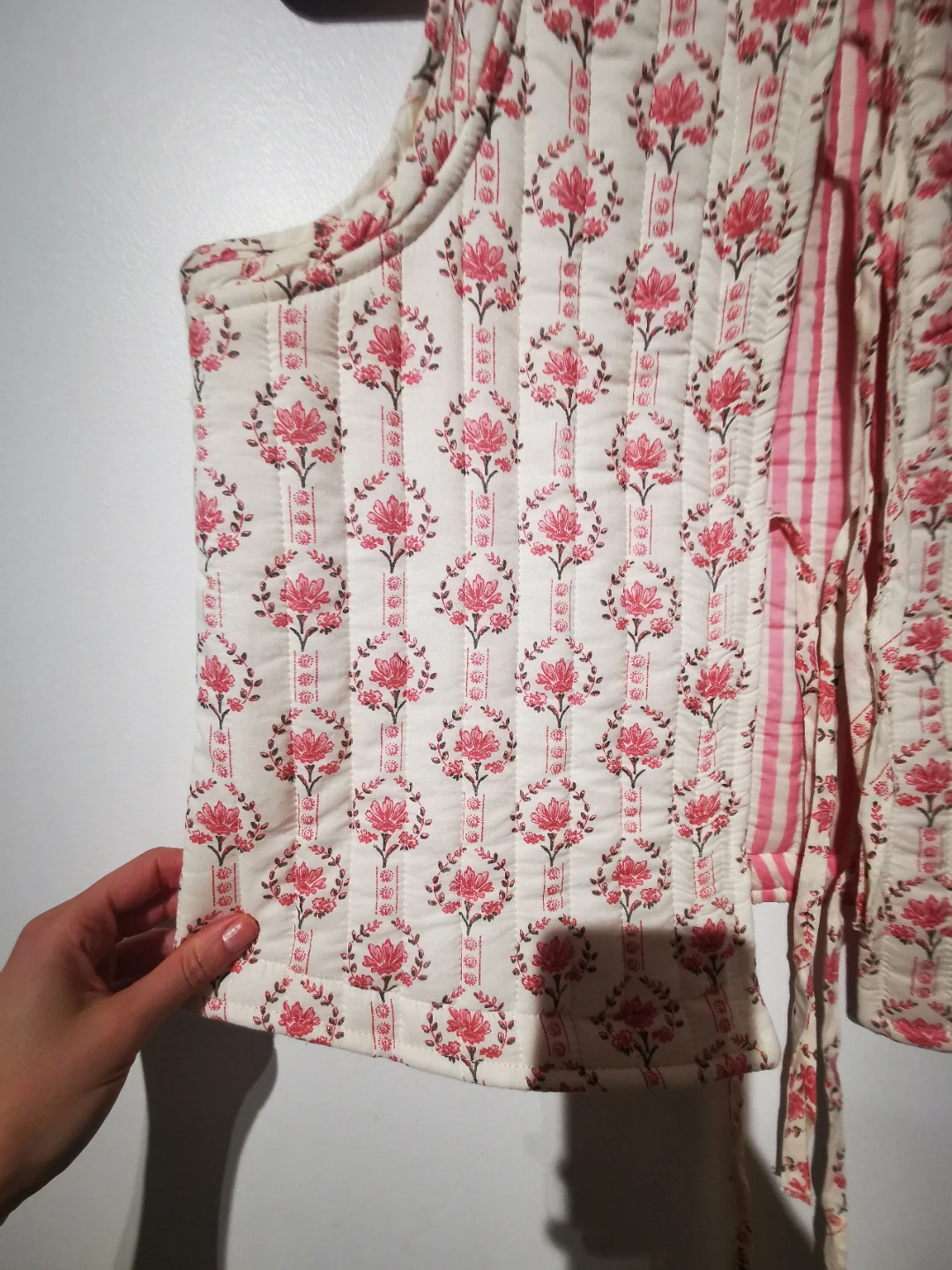 Vintage cottonFloral Print Quilted Cotton Vest - photo 4
