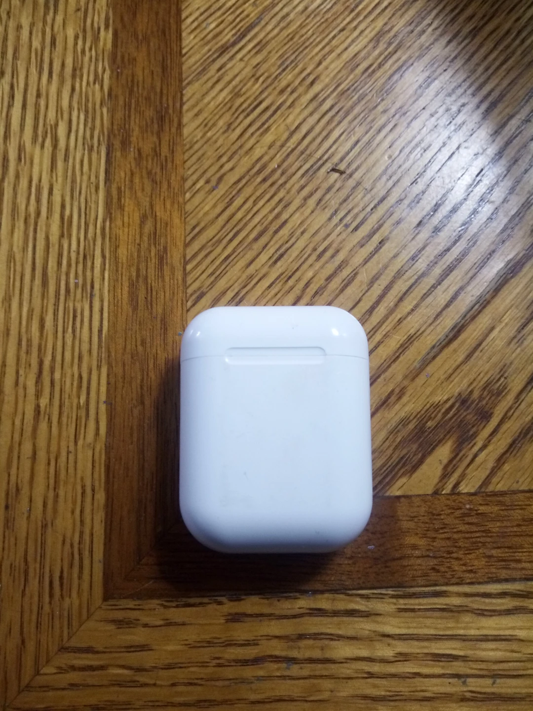 Apple AirPods Wireless Charging Case - photo 2