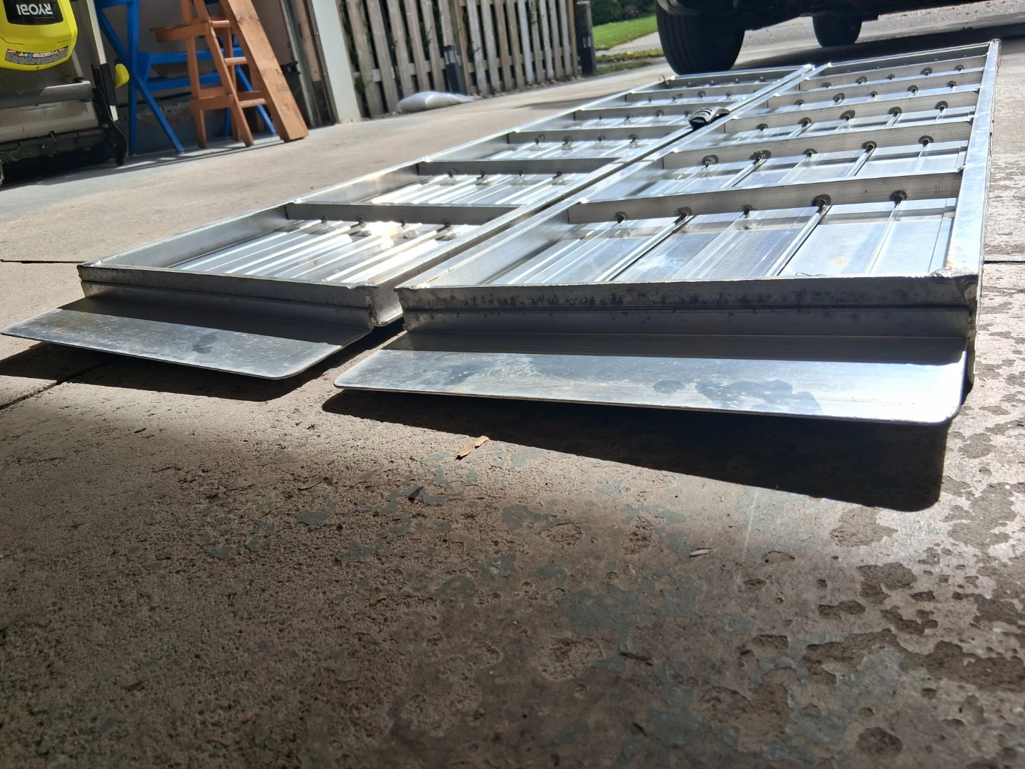 Folding Aluminum Loading Ramp - photo 3