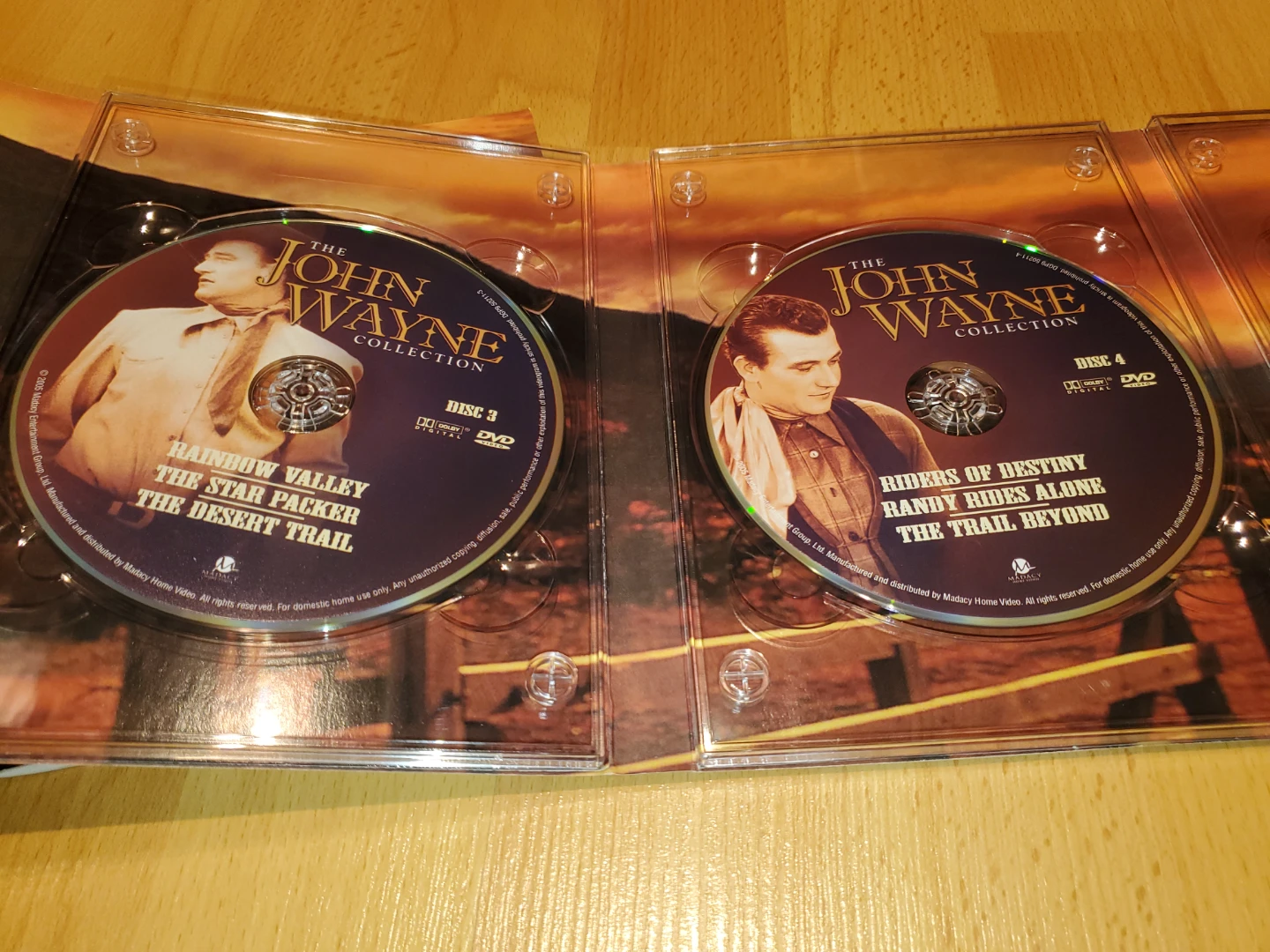 The John Wayne 15 Movie Collection DVD Set - photo 5