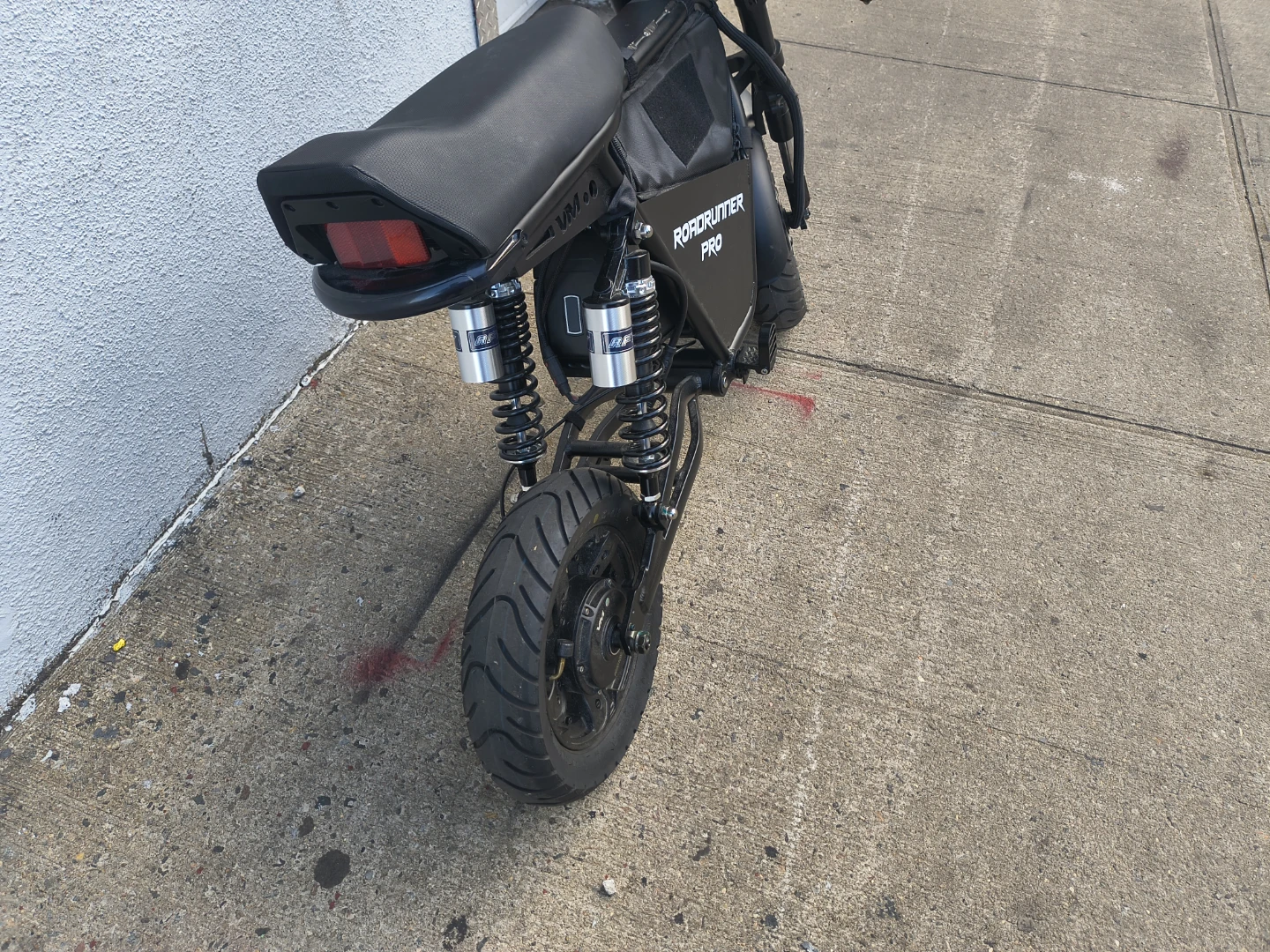 Emove Roadrunner Pro Electric Scooter - photo 2