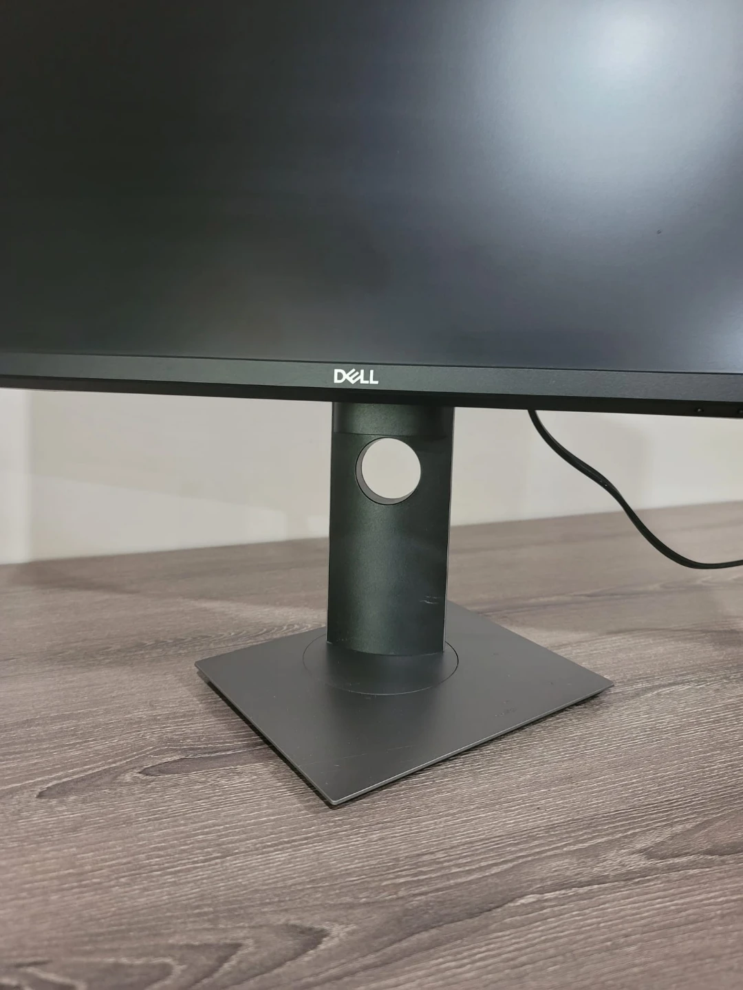 Dell 23-inch monitor - photo 3