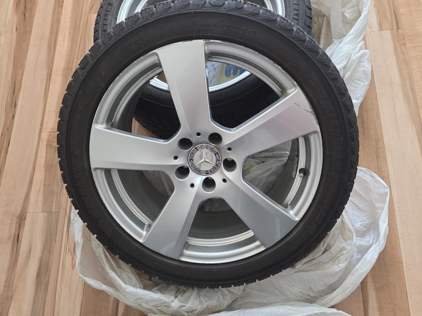 Mercedes winter tires and rims 245/40R18 - photo 5