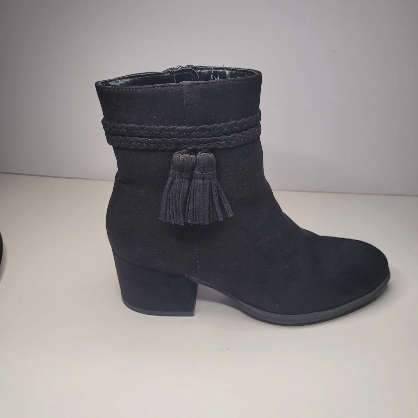 Expression Black Faux Suede Ankle Boots Size 6 - photo 5
