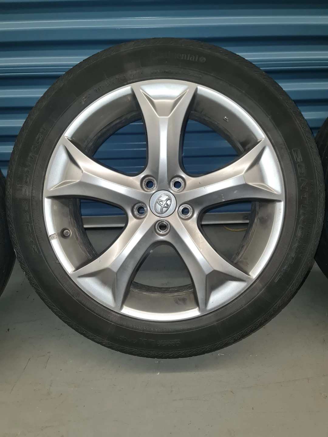 Toyota OEM 20" Alloy Wheels With Continental Tires - photo 4