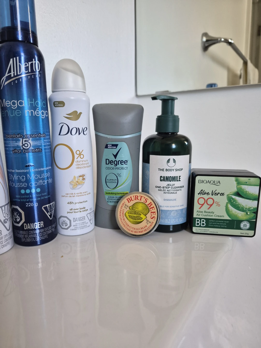 Assorted Beauty and Personal Care Products - photo 4