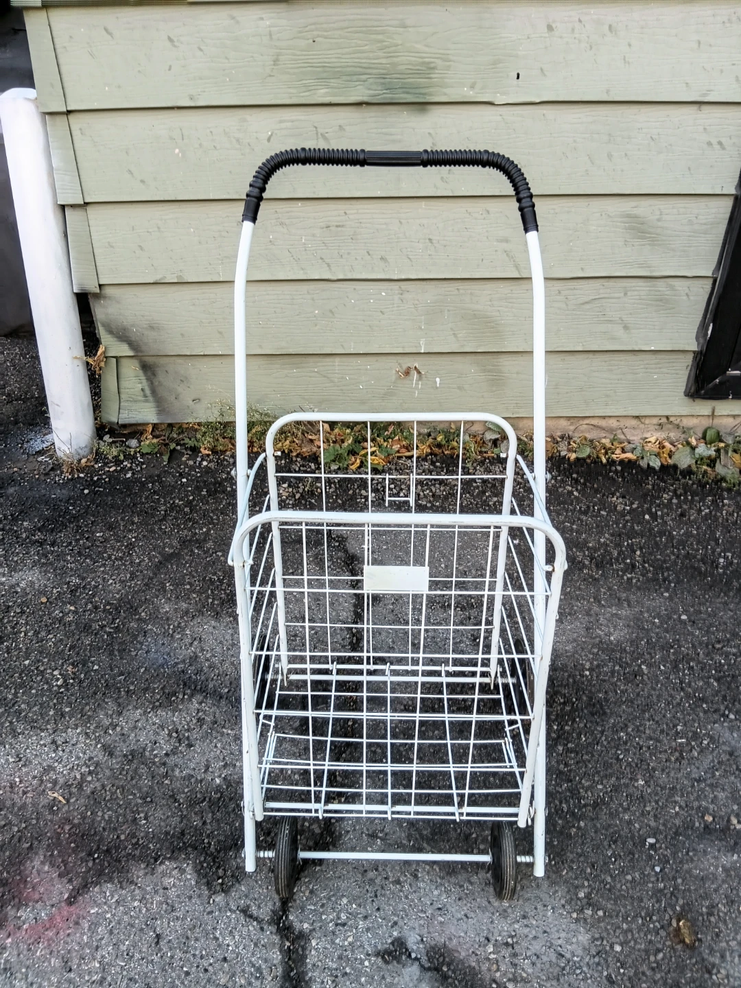 White Metal Rolling Utility Shopping Cart