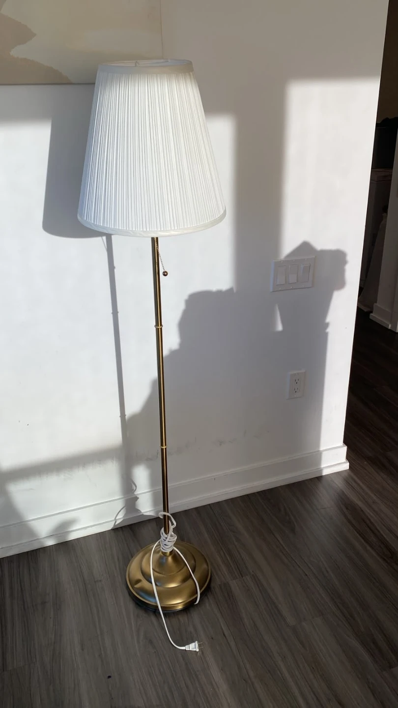 IKEA ÅRSTID Floor Lamp, Brass/White