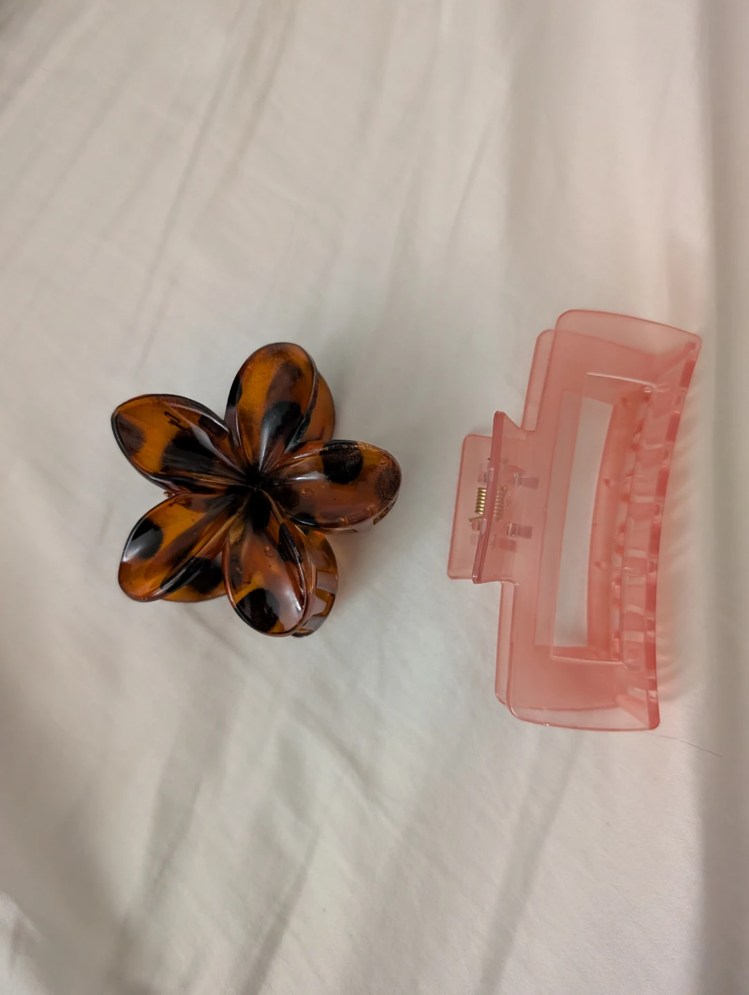 Set of Two Hair Claw Clips Hibiscus and Pink
