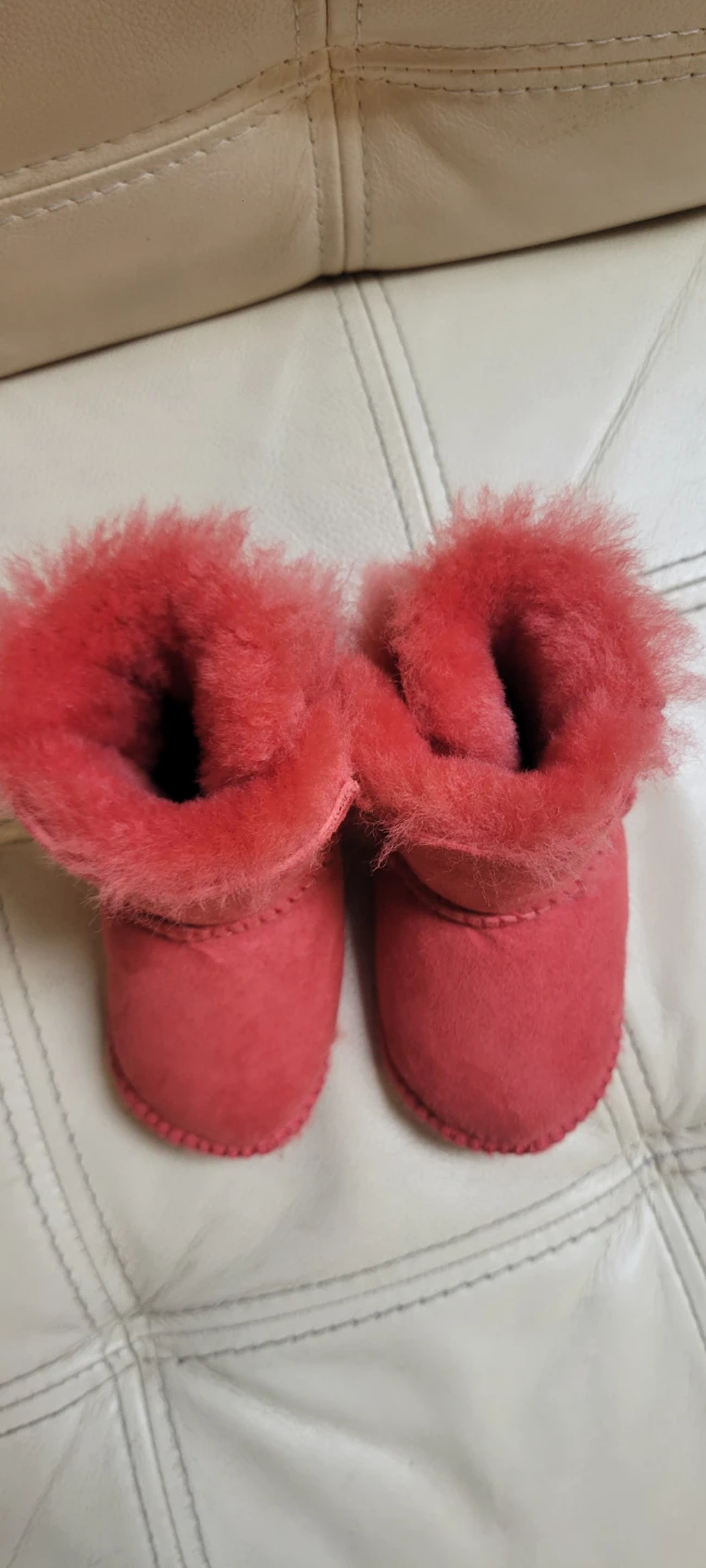 UGG Australia baby boots in red sz 2/3 new