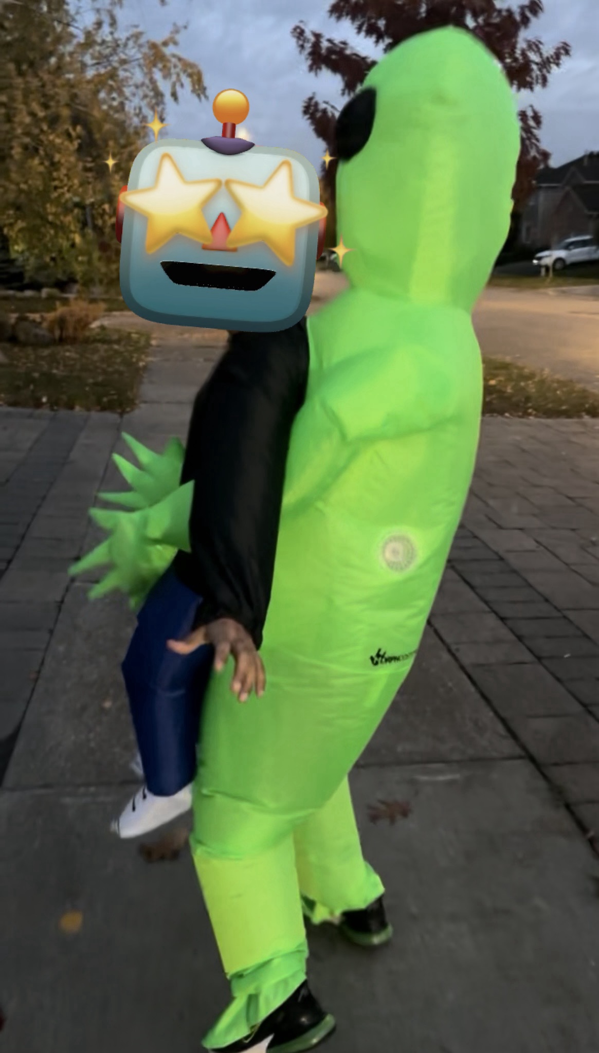 Halloween costume! Inflatable Alien! Age 6-12 - photo 2