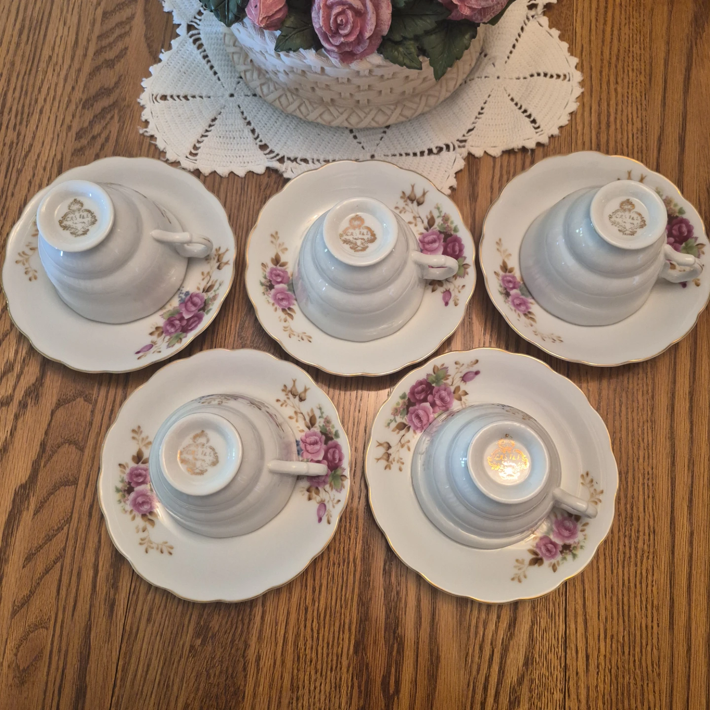 5 Castle Japan Porcelain Tea Cups and Saucers - photo 3