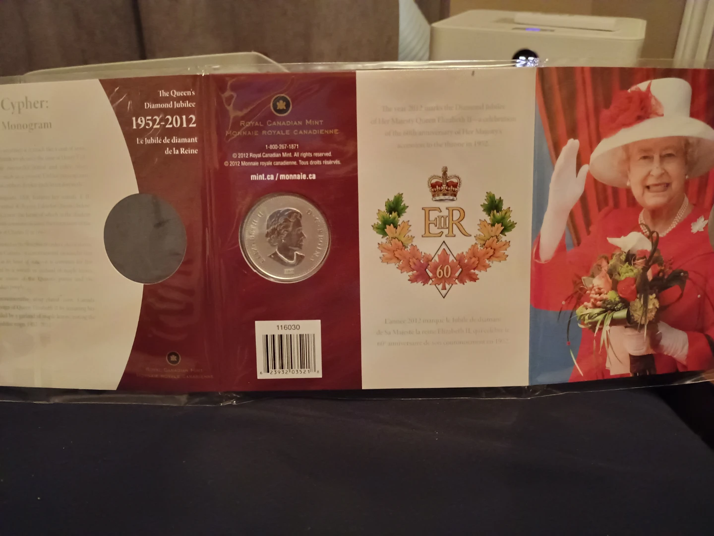 2012 Royal Canadian Mint Queen's Diamond Jubilee 50c Coin - photo 5