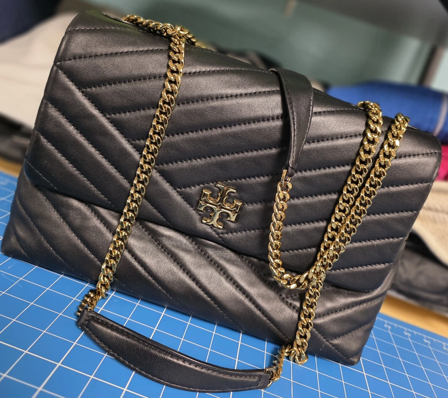 Tory Burch Black Quilted Leather Shoulder Bag - photo 2