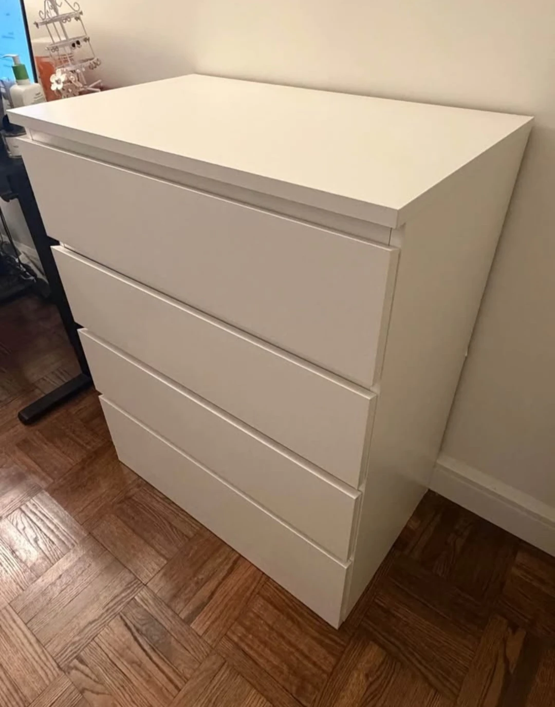Almost brand new Malm 4-Drawer Dresser