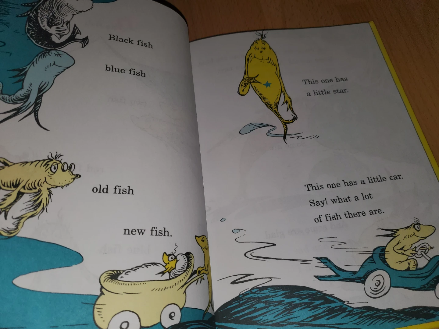 One Fish Two Fish Red Fish Blue Fish by Dr. Seuss - photo 3