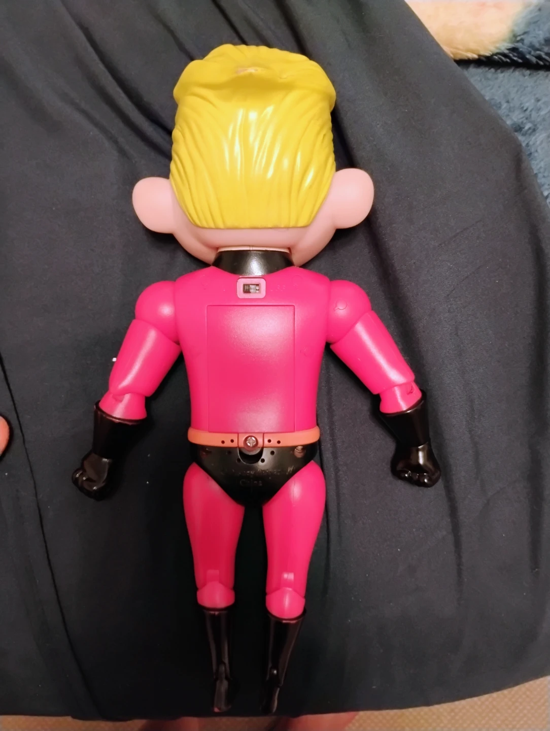 Disney The Incredibles Dash Action Figure - photo 2