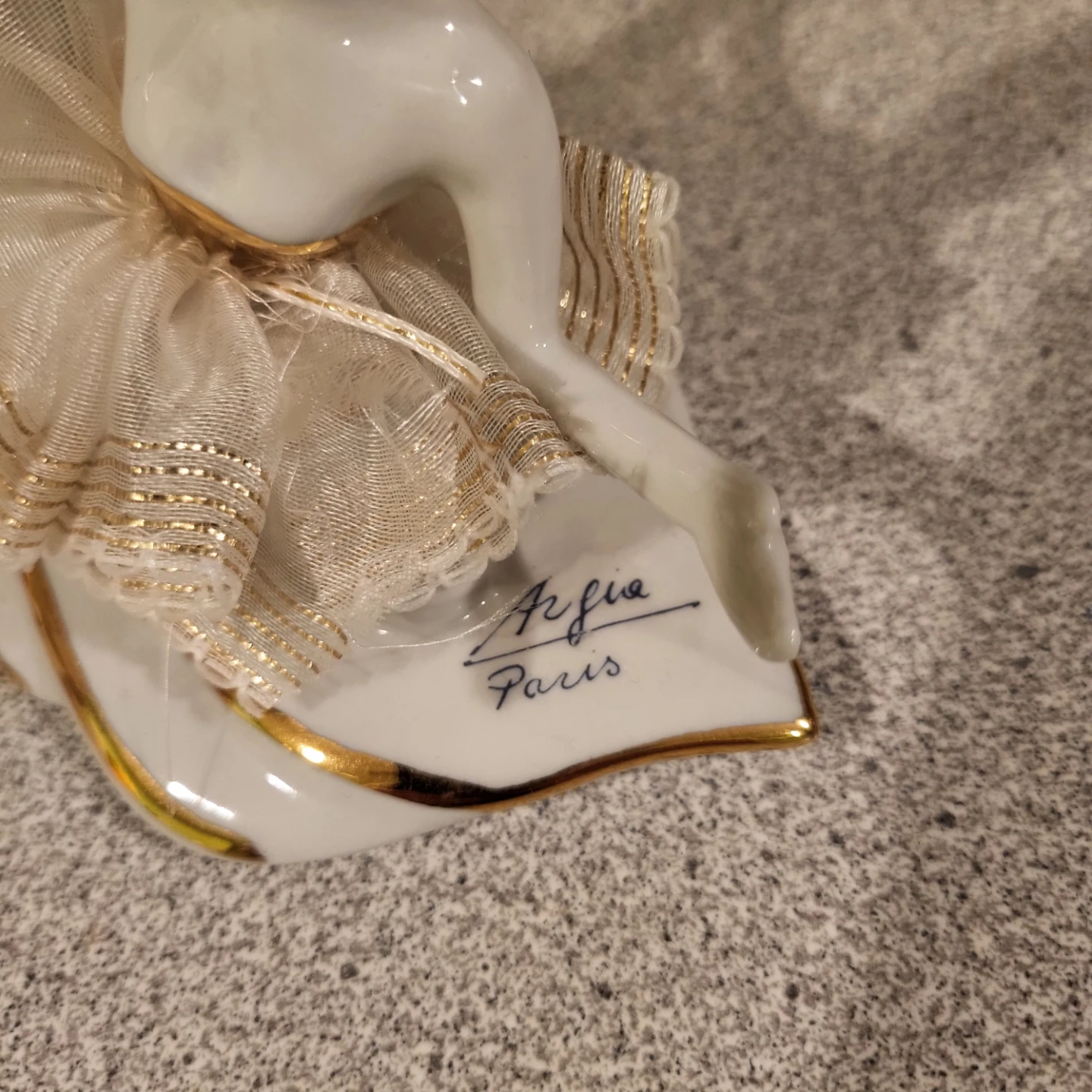 Argia Paris Porcelain Ballerina Figurine - photo 3