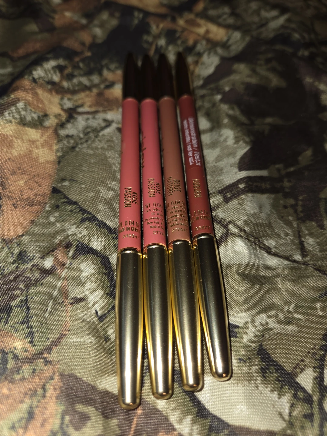 Sisley Paris Lipliner w/ Lip Brush in Beige Naturel, .04Oz. - photo 4