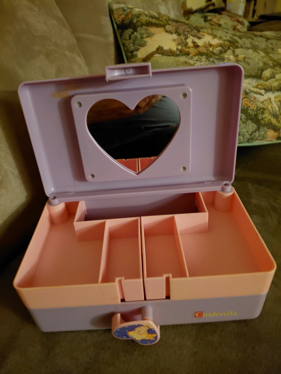 Cinderella plastic vanity jewelry case - photo 2