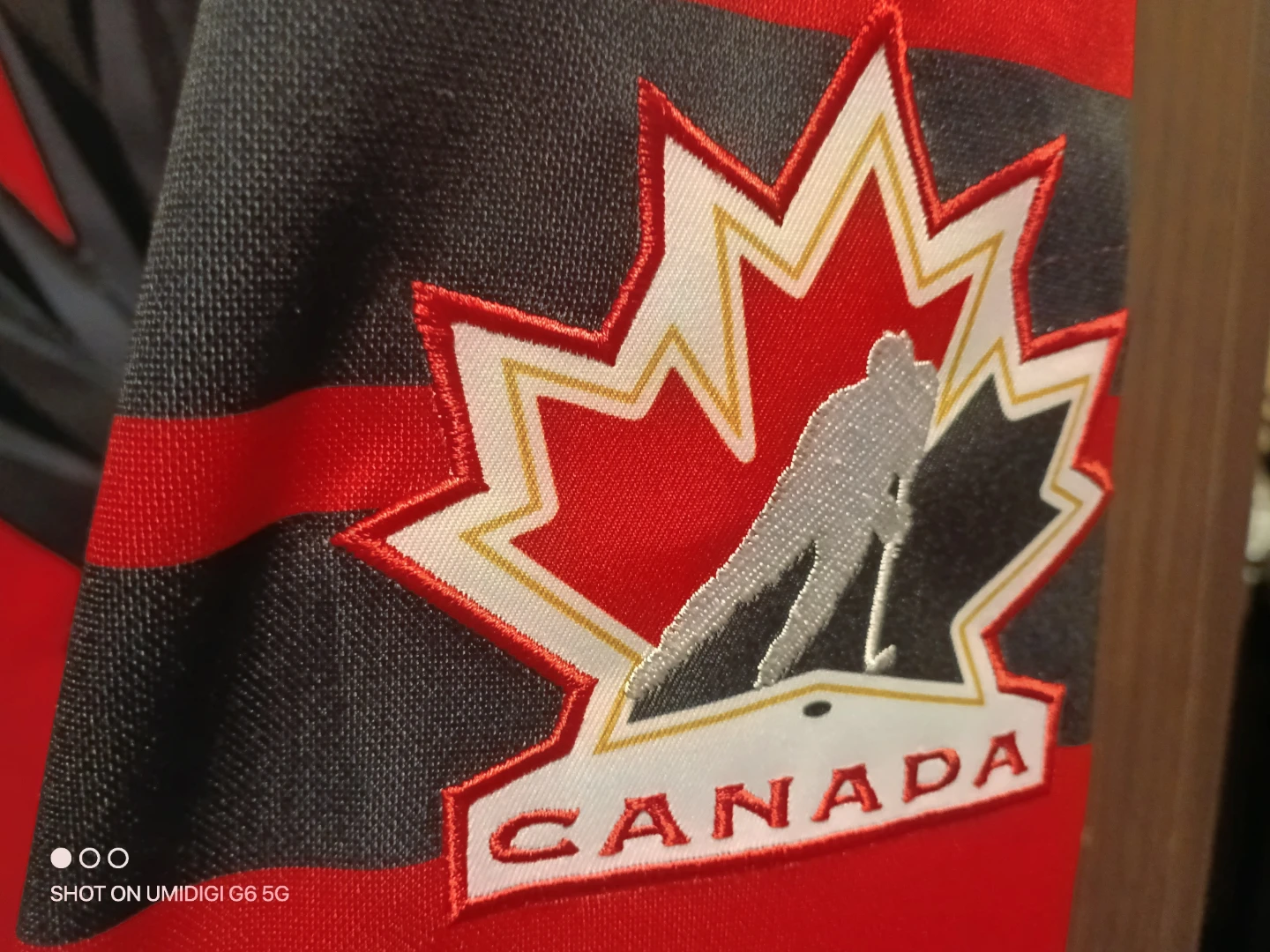 Brand new Bauer hockey replica jersey,  team Canada 2026 - photo 3