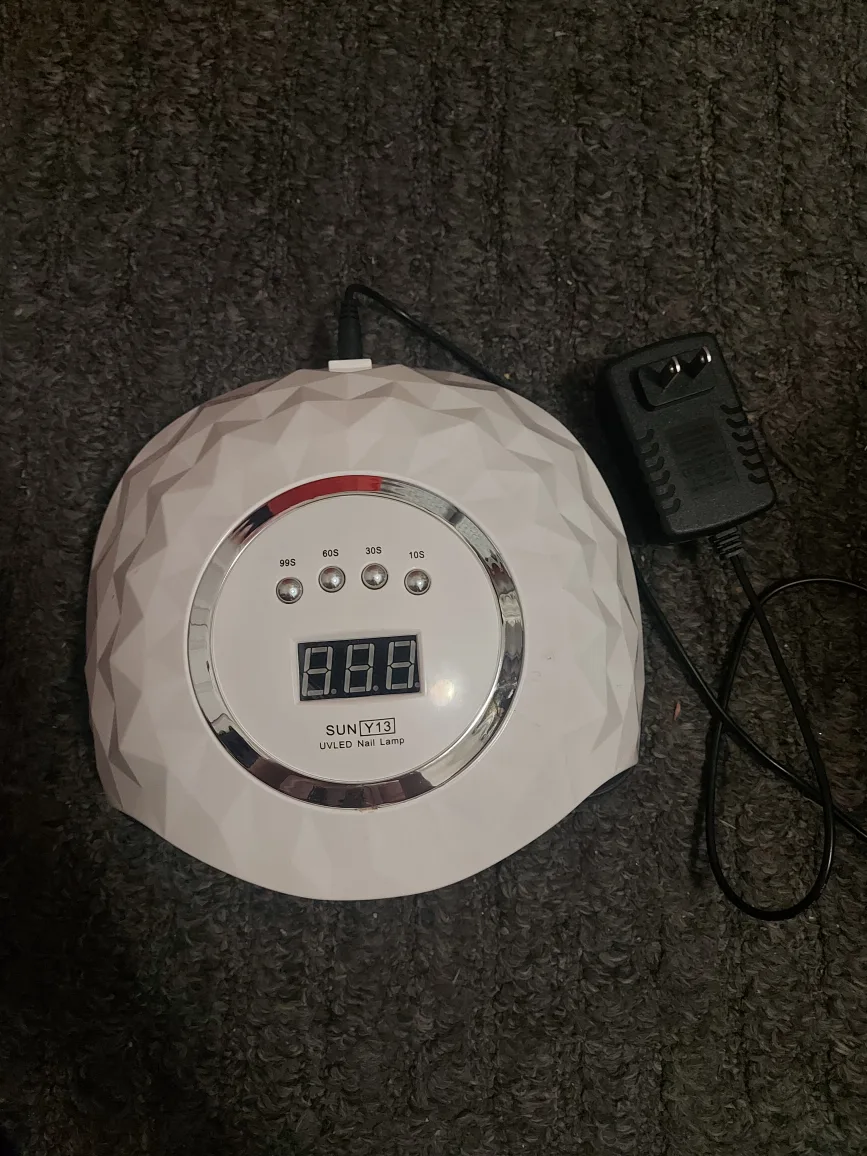 nail salon tools image indicator(4)