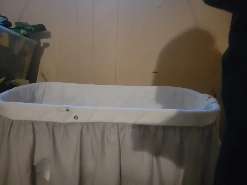 Bassinet - Grey and White thumbnail