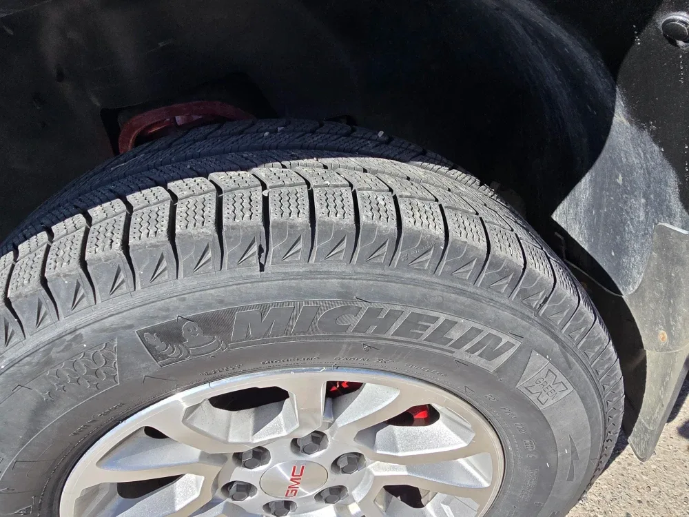 GMC Sierra 1500 Truck image indicator(4)