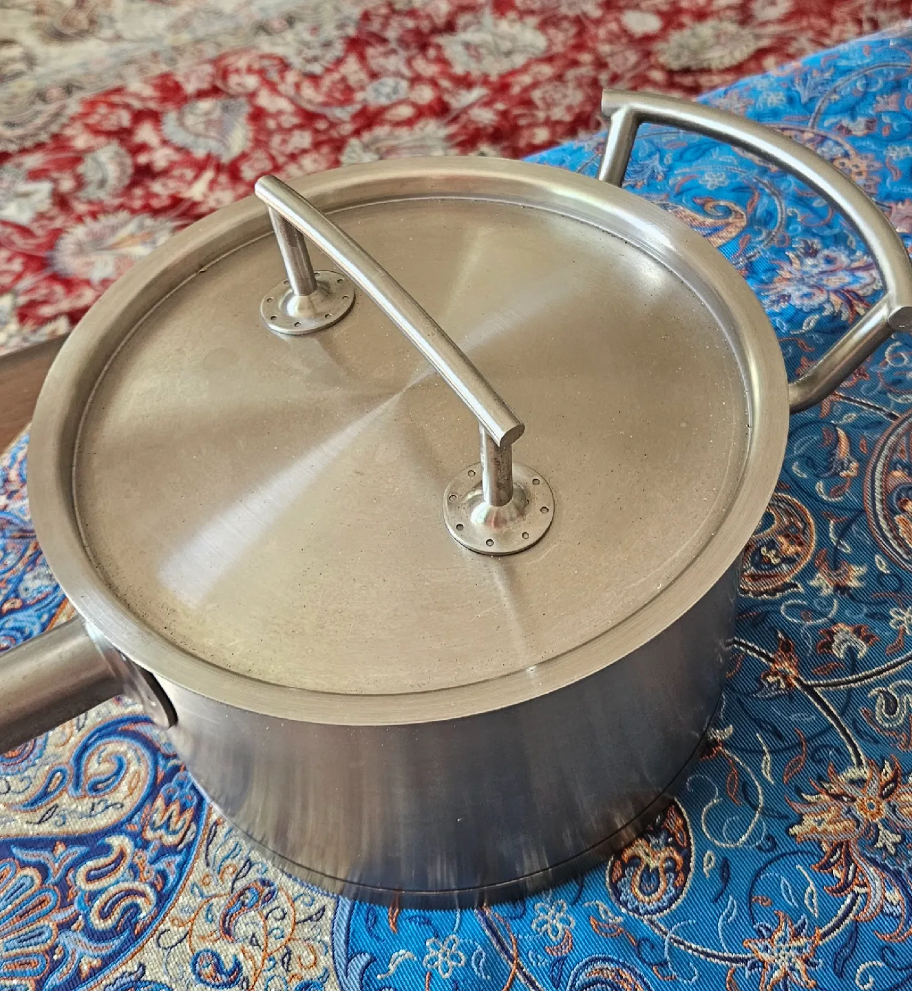 Stainless Steel Pot with Lid thumbnail