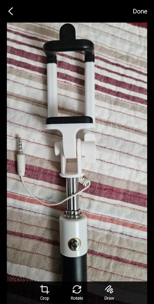 Extendable Selfie Stick with Wired Shutter Release image indicator(2)