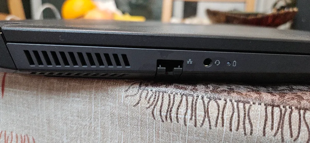 Dell G15 Gaming Laptop image indicator(8)