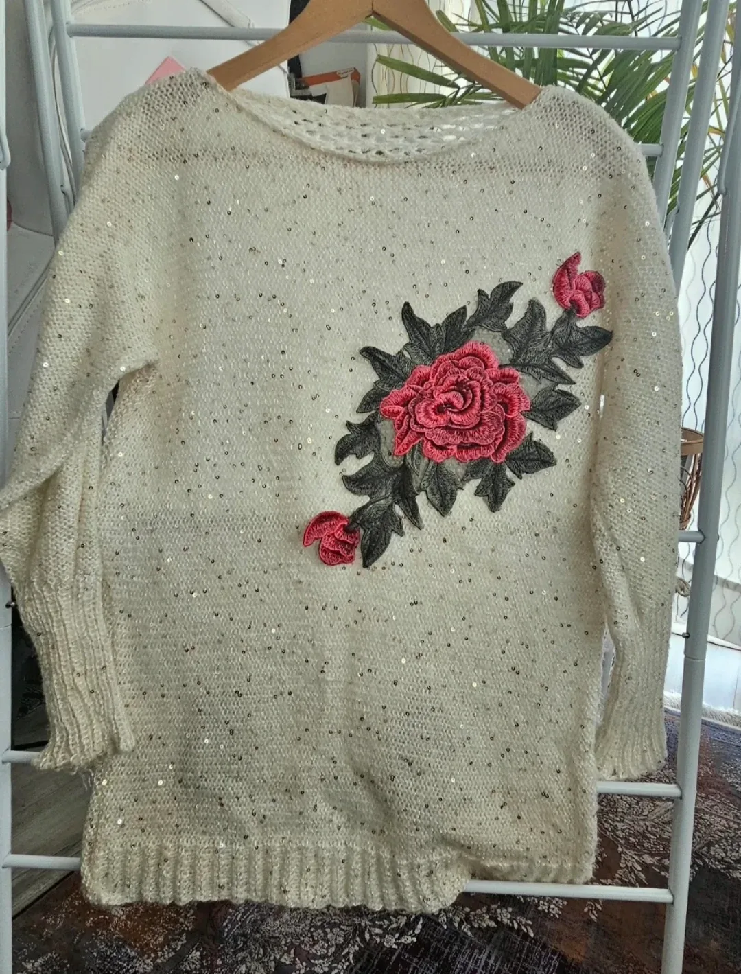 Assorted Sweaters & Hoodies image indicator(3)