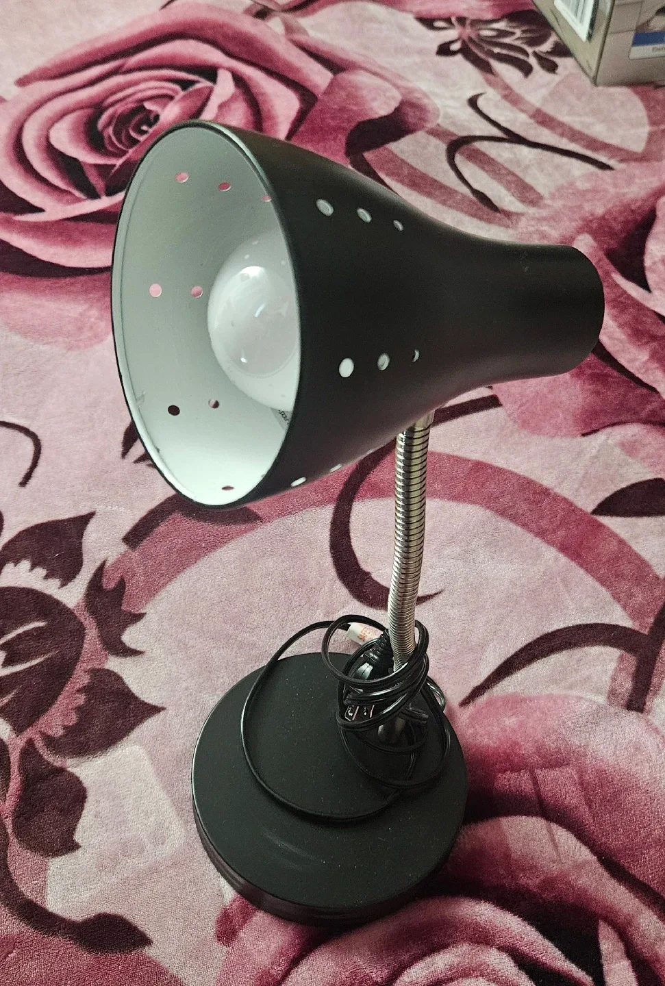 Black Gooseneck Desk Lamp image indicator(2)