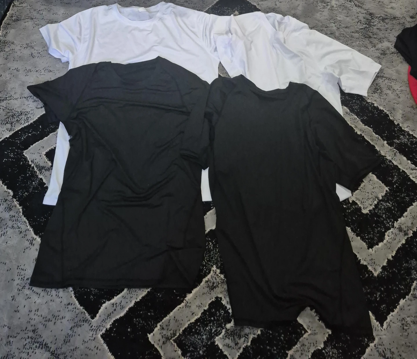 Set of 4 T-Shirts - Black & White