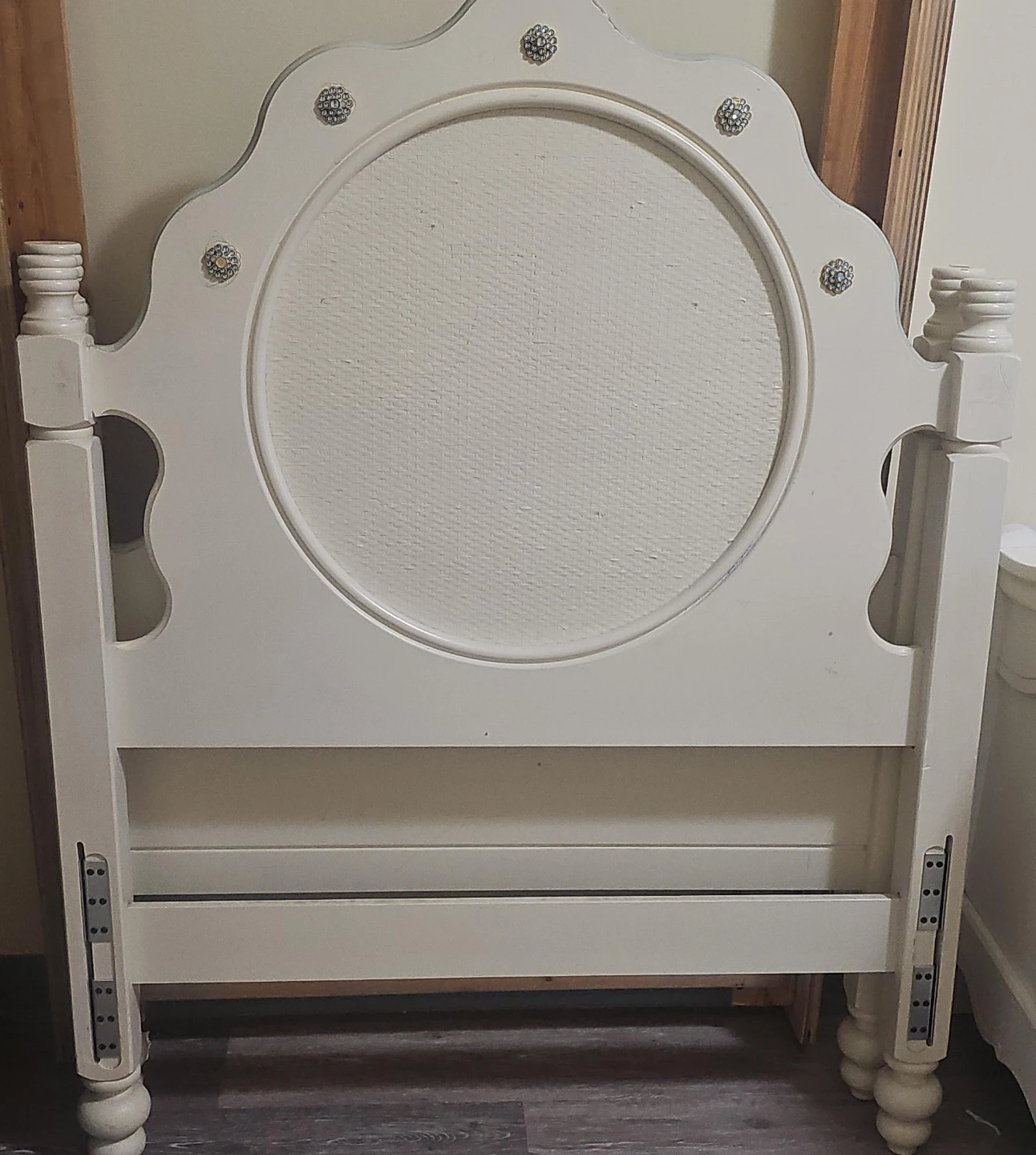 White Twin Bed Headboard and Footboard