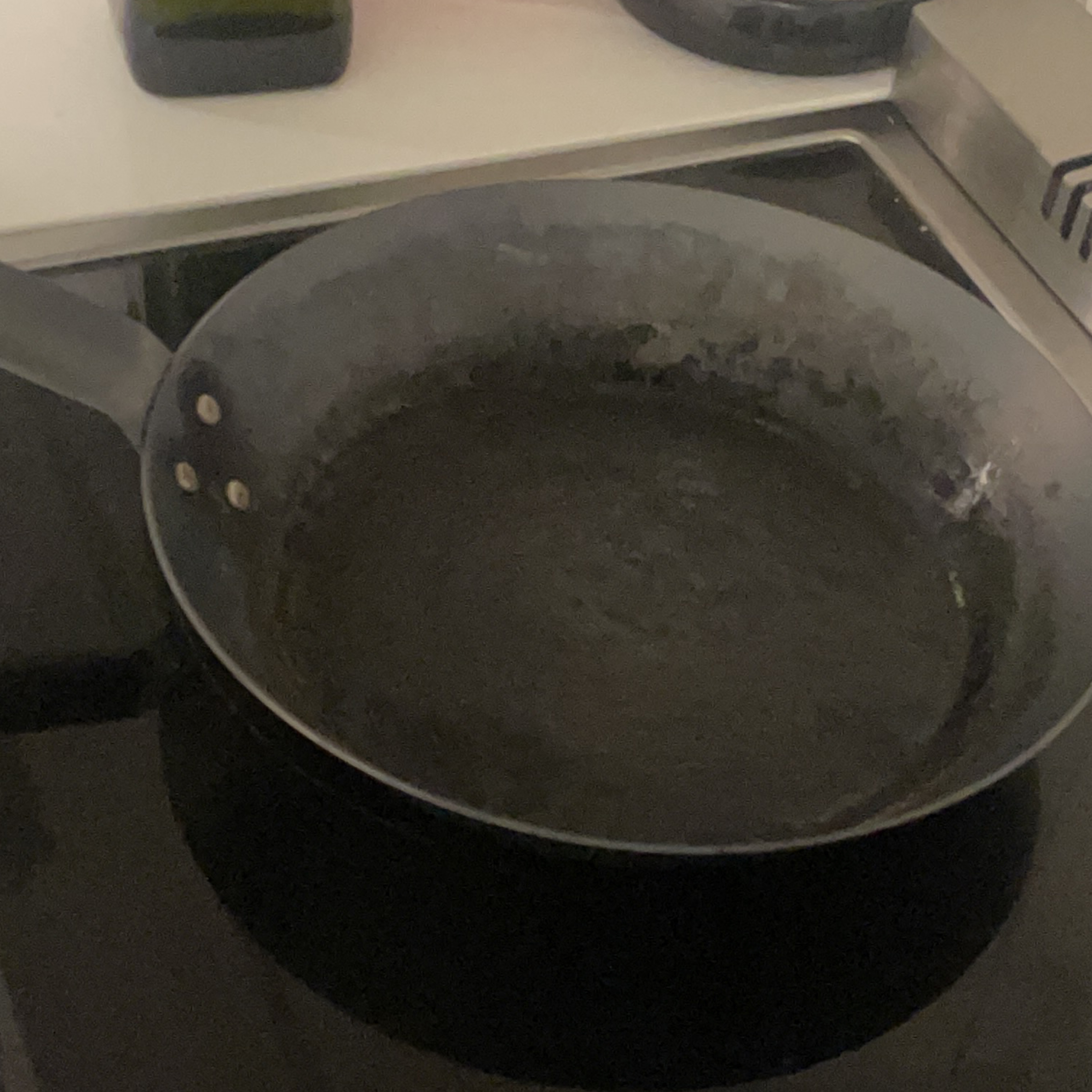 Well-seasoned Carbon Steel Frying Pan thumbnail