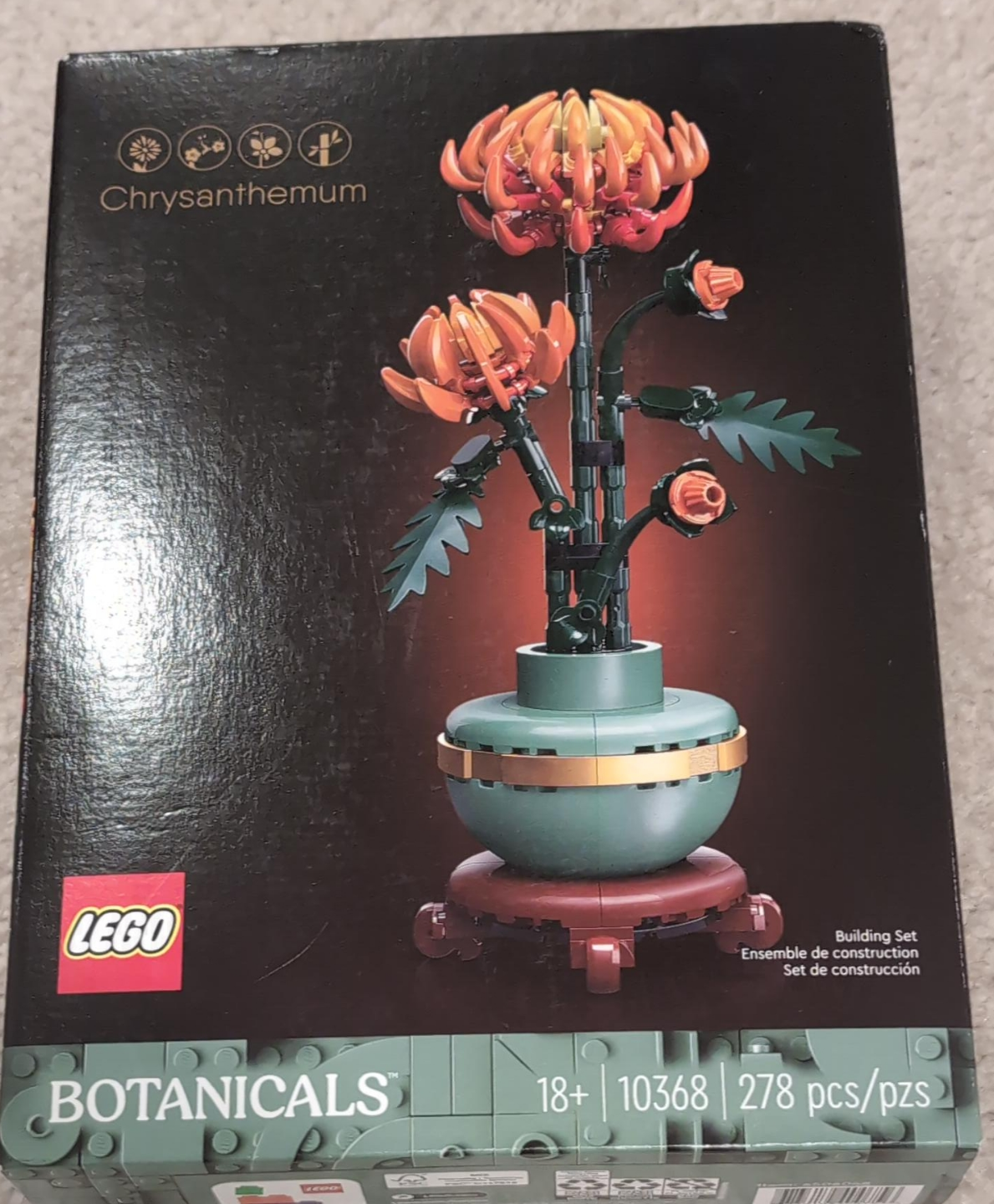 LEGO Botanicals Chrysanthemum Building Set 10368