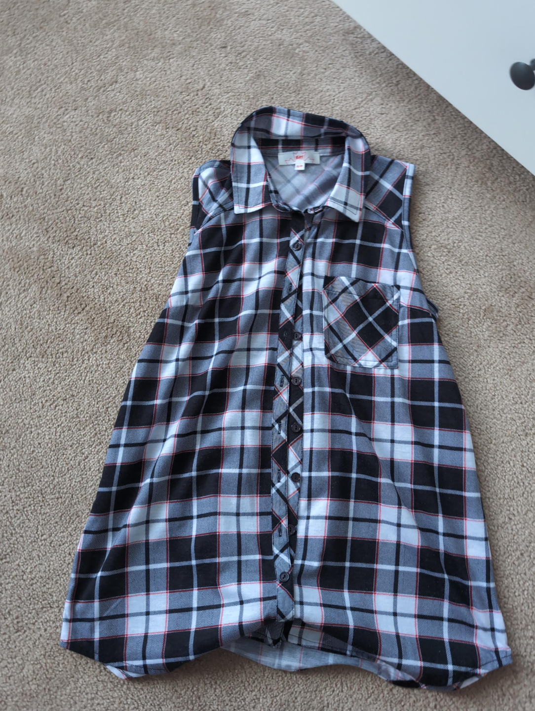 Cute Sleeveless Plaid Shirt thumbnail