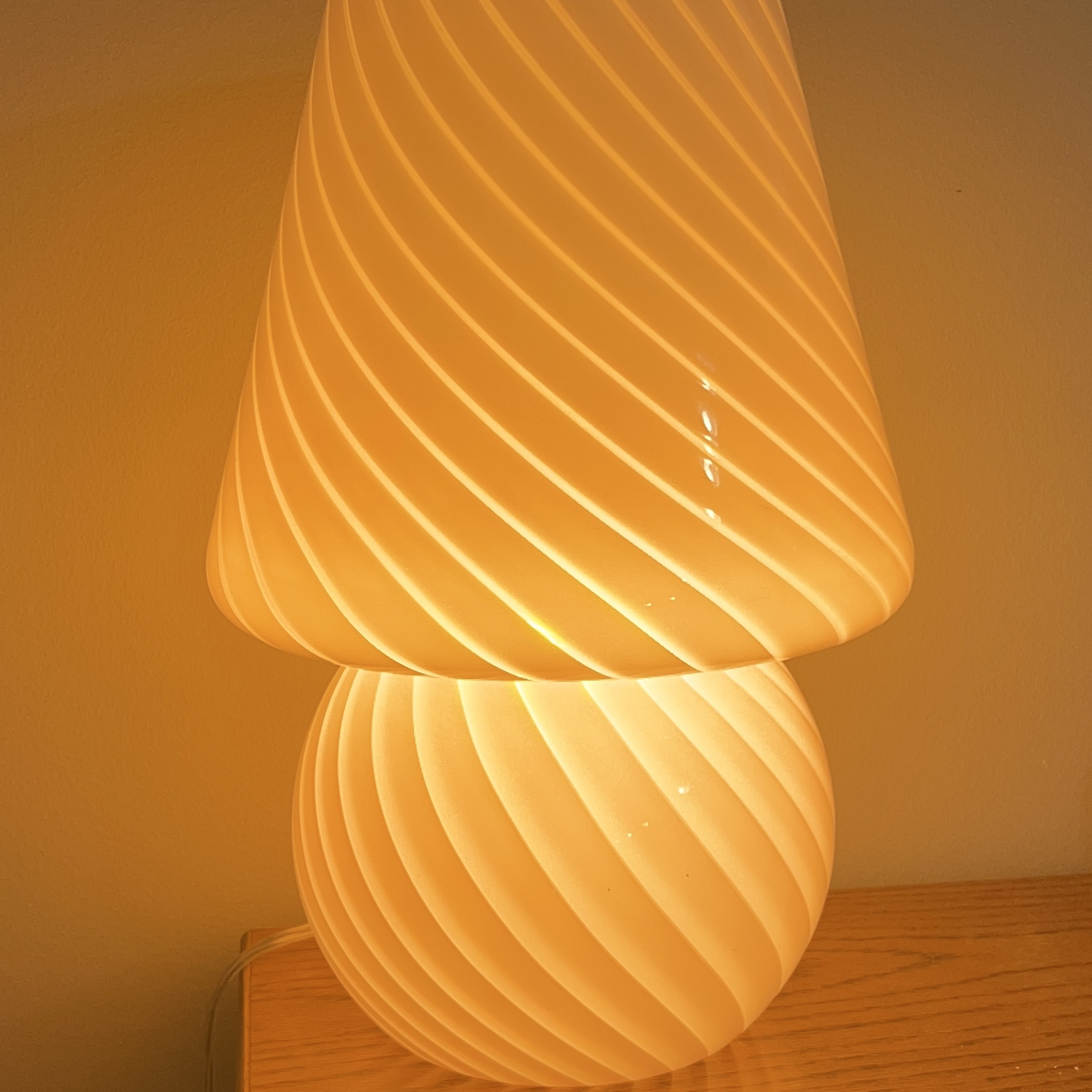 Mushroom Table Lamp - Unique Design thumbnail