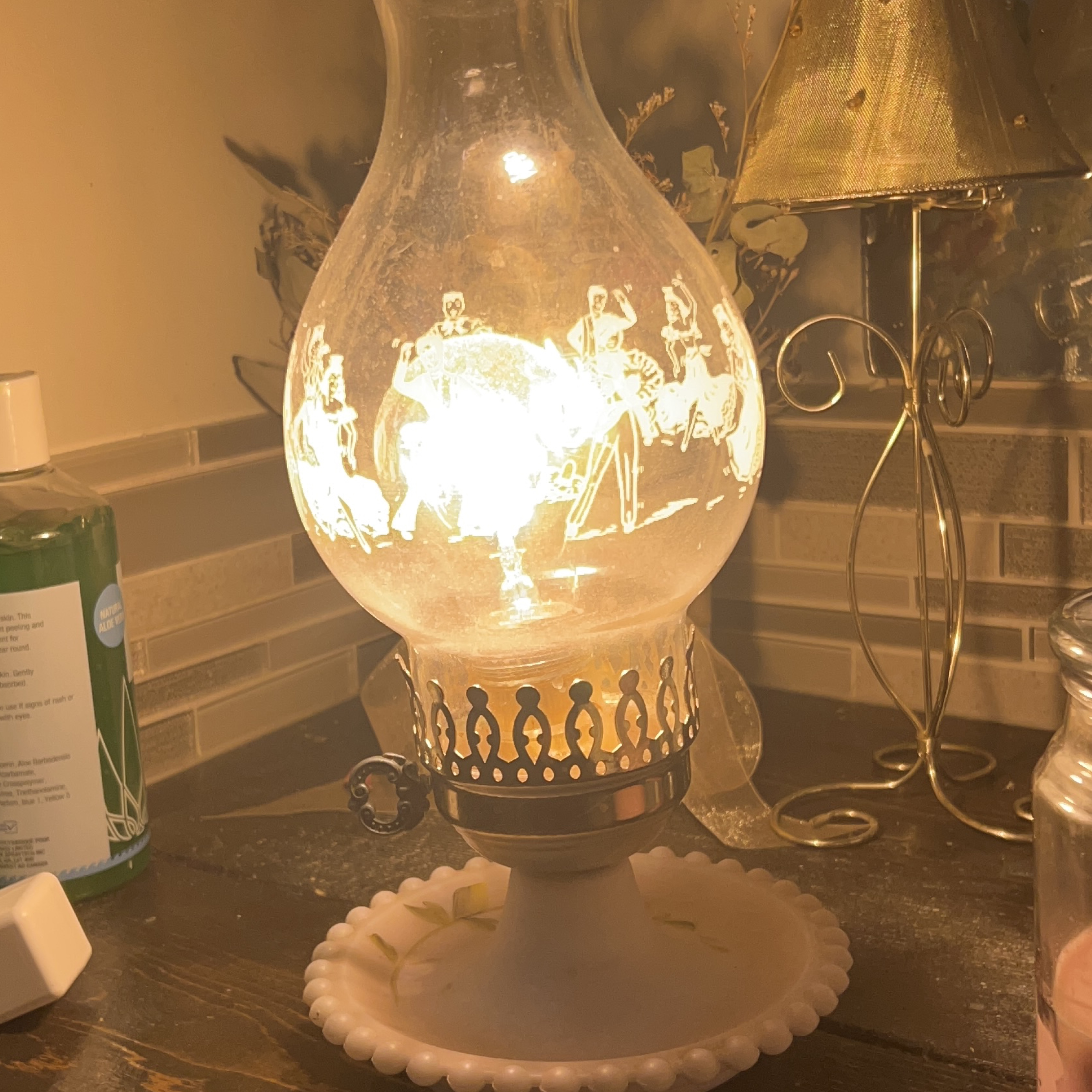 Vintage lamp with Dancing Figures thumbnail