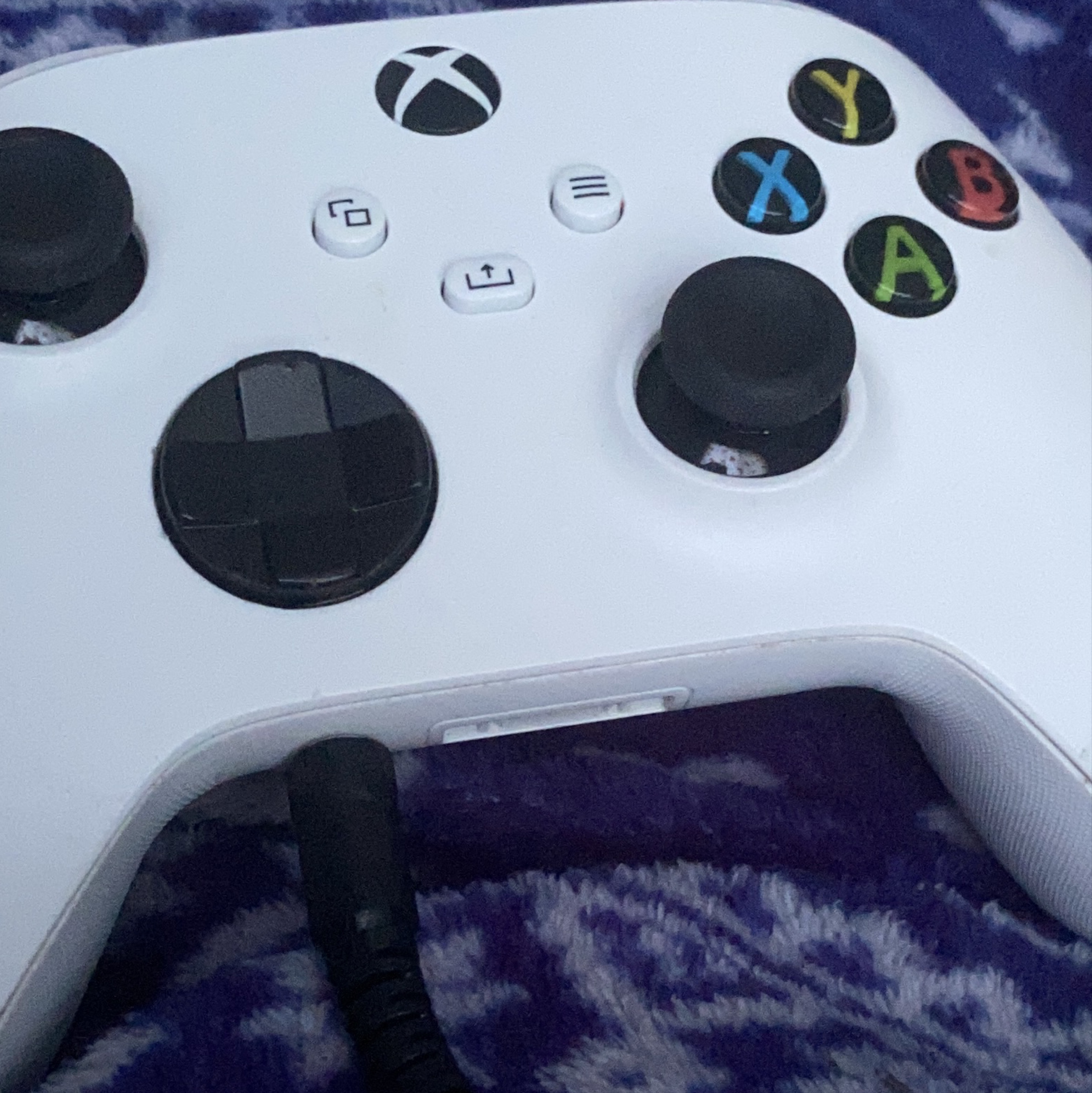 Xbox Wireless Controller thumbnail