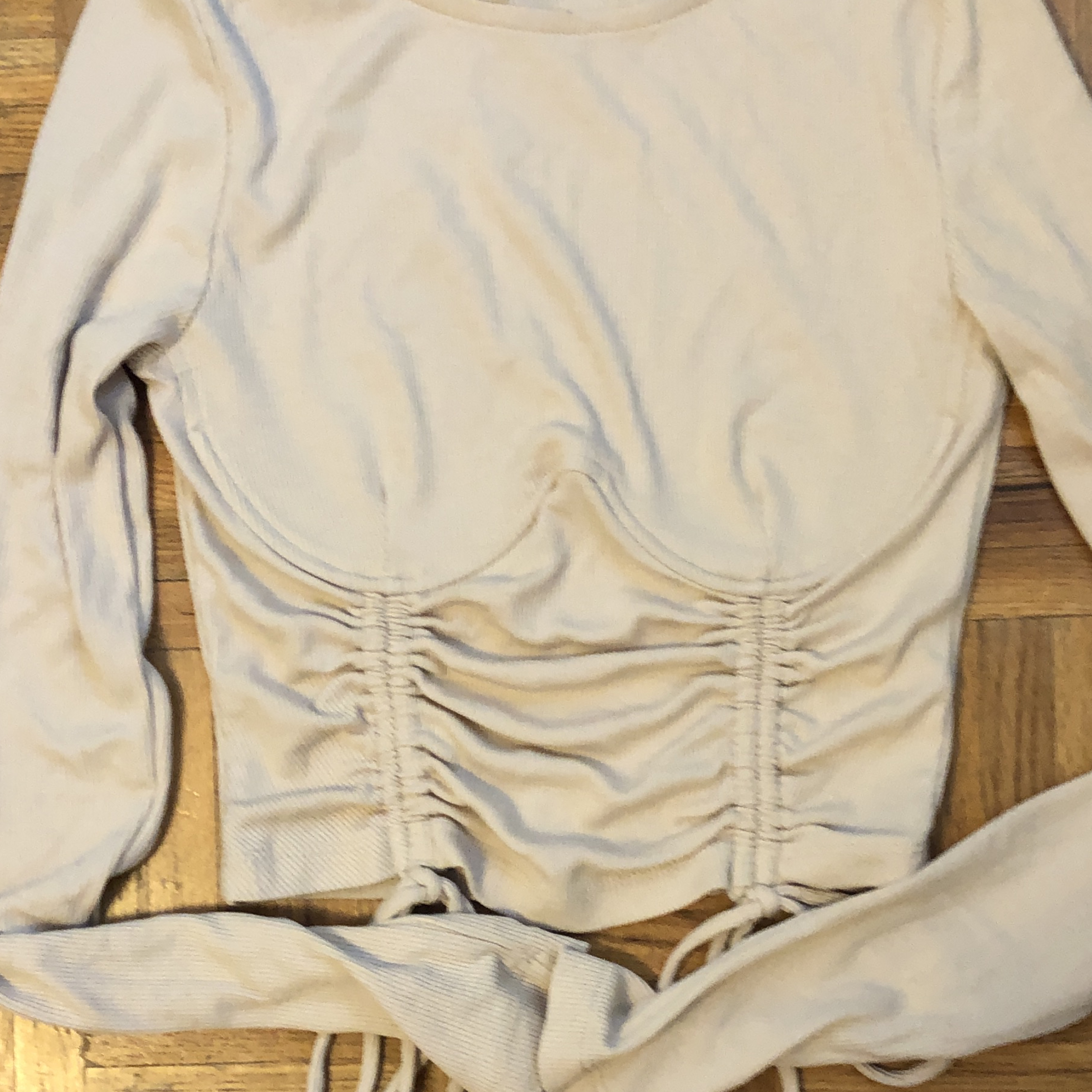 🧡Cream-coloured Long-Sleeve Cropped Top with Drawstring Detail thumbnail