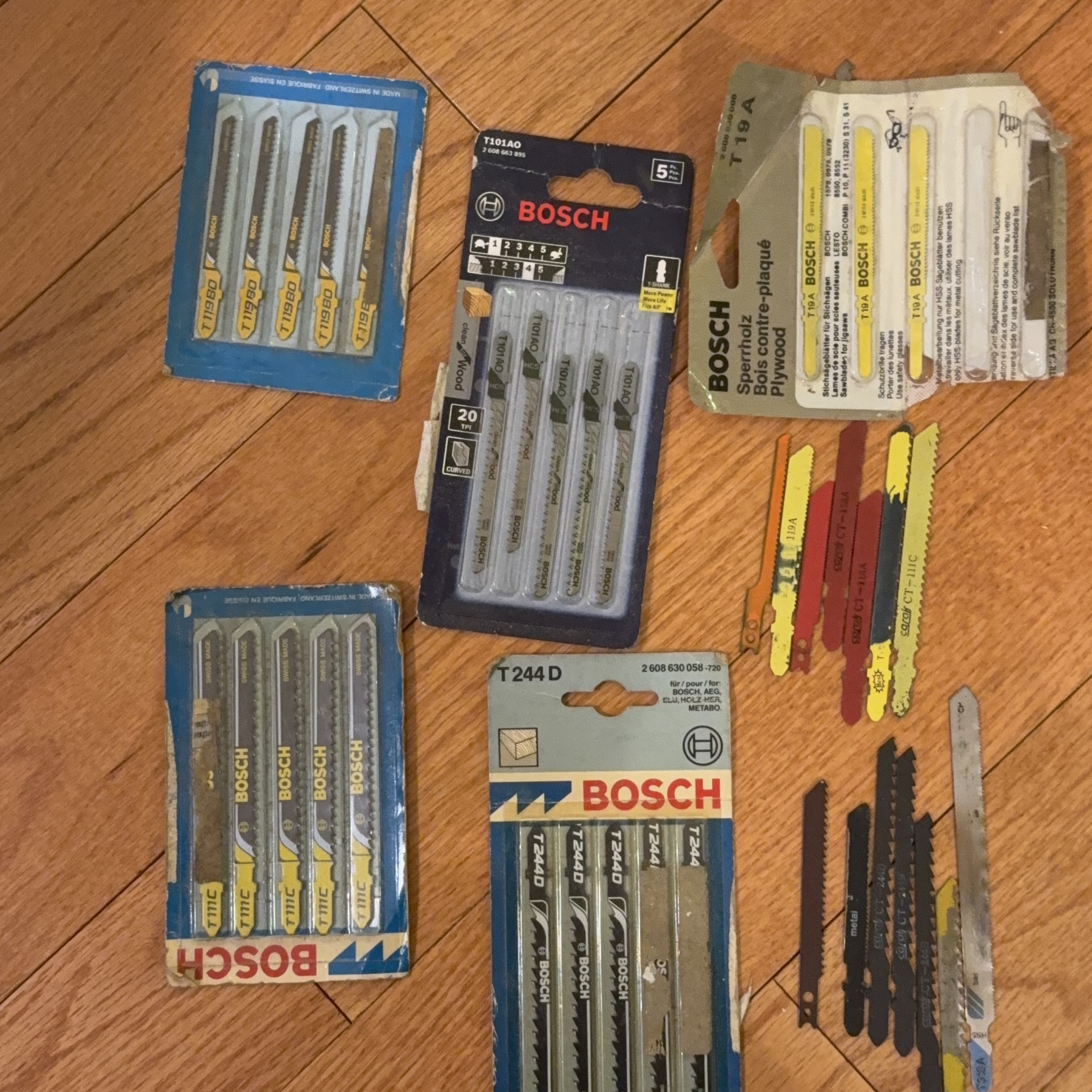 All for $30, Bosch jigsaw blades bundle thumbnail